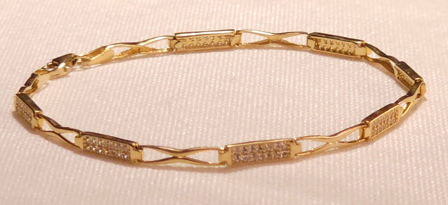 Bracelet Rectangular con cristales.