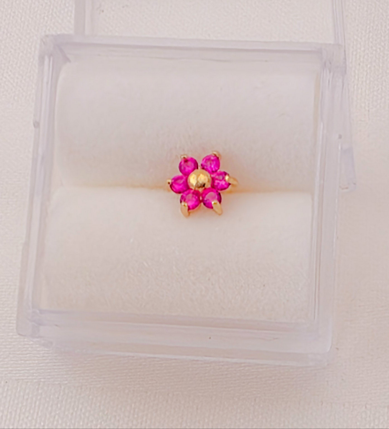 Cartilage piercing 14k gold, color ful CZ flower