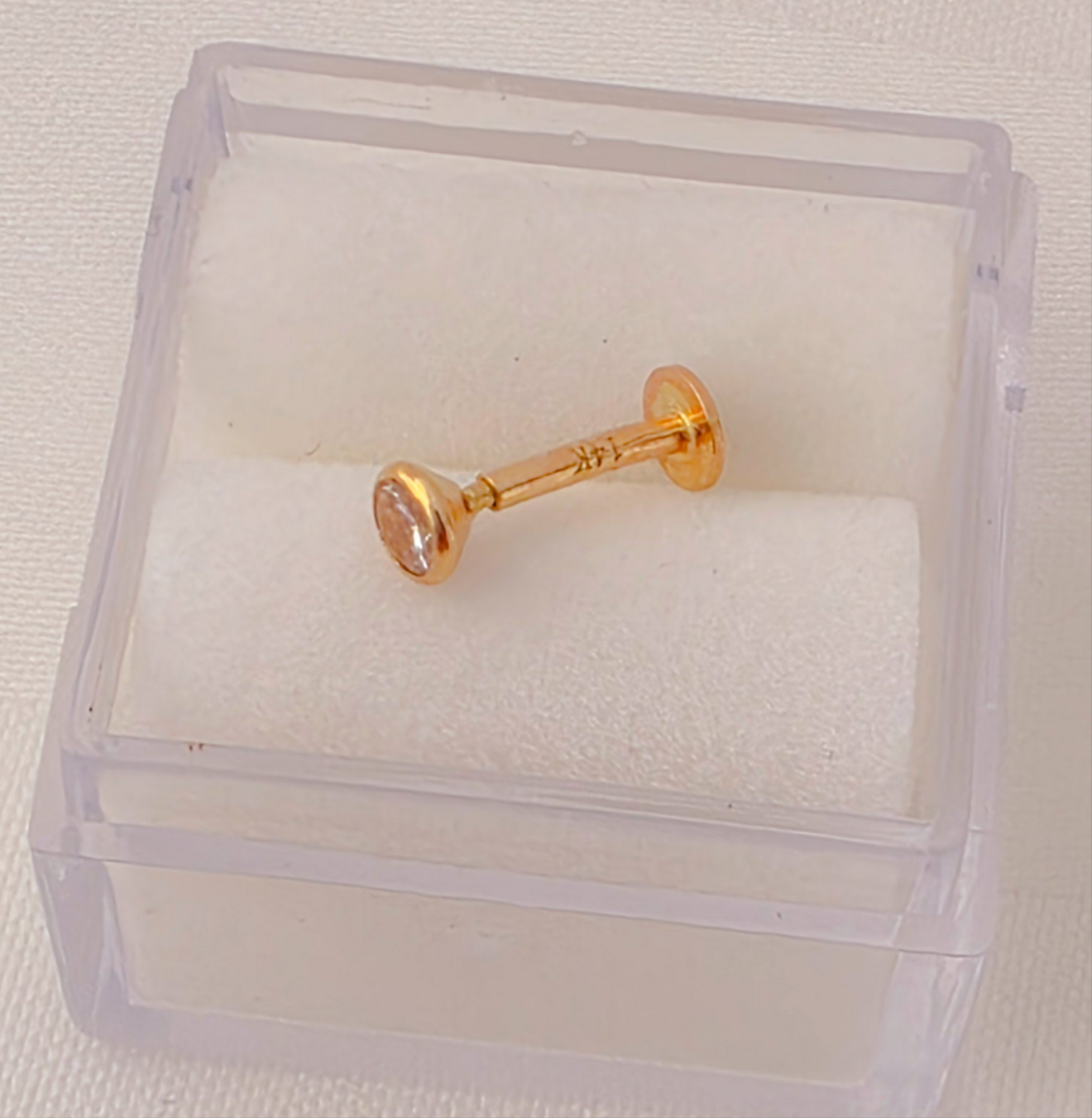 Piercing 14k gold,3mm Bezel C2 cartilage