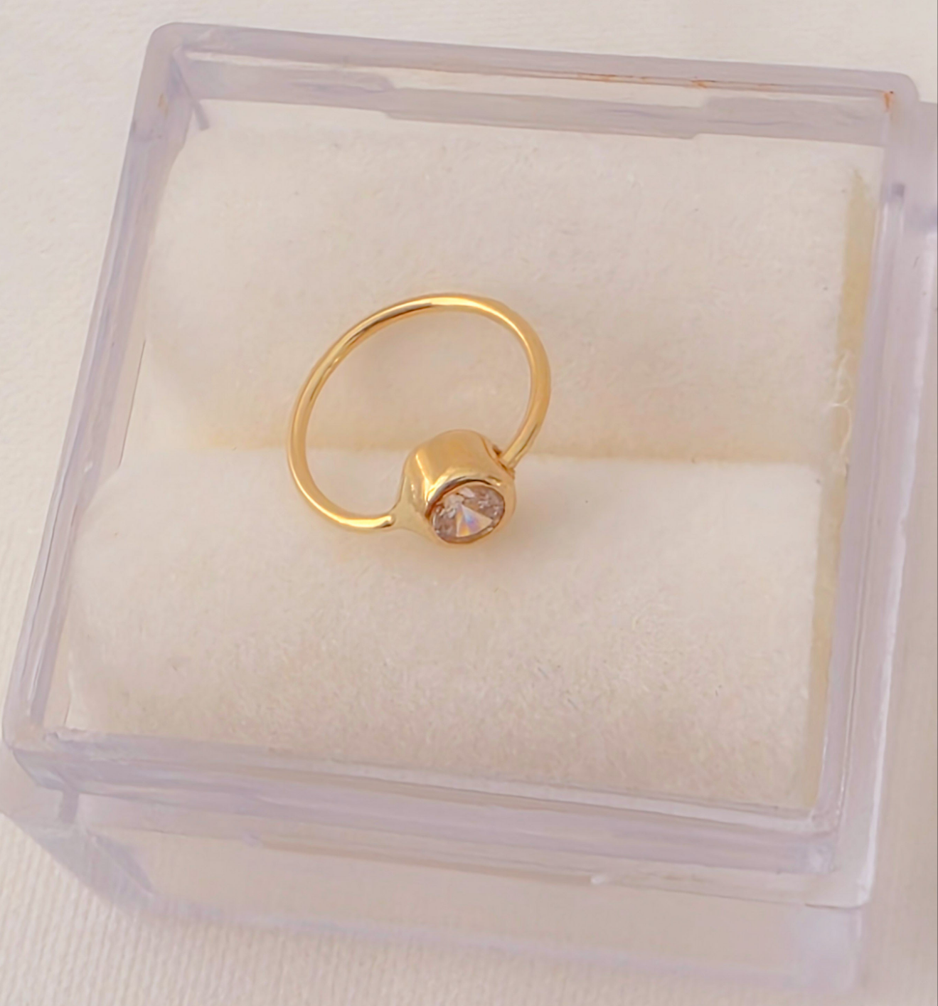 Nose ring 14k gold, 2.5mm Bezel CZ