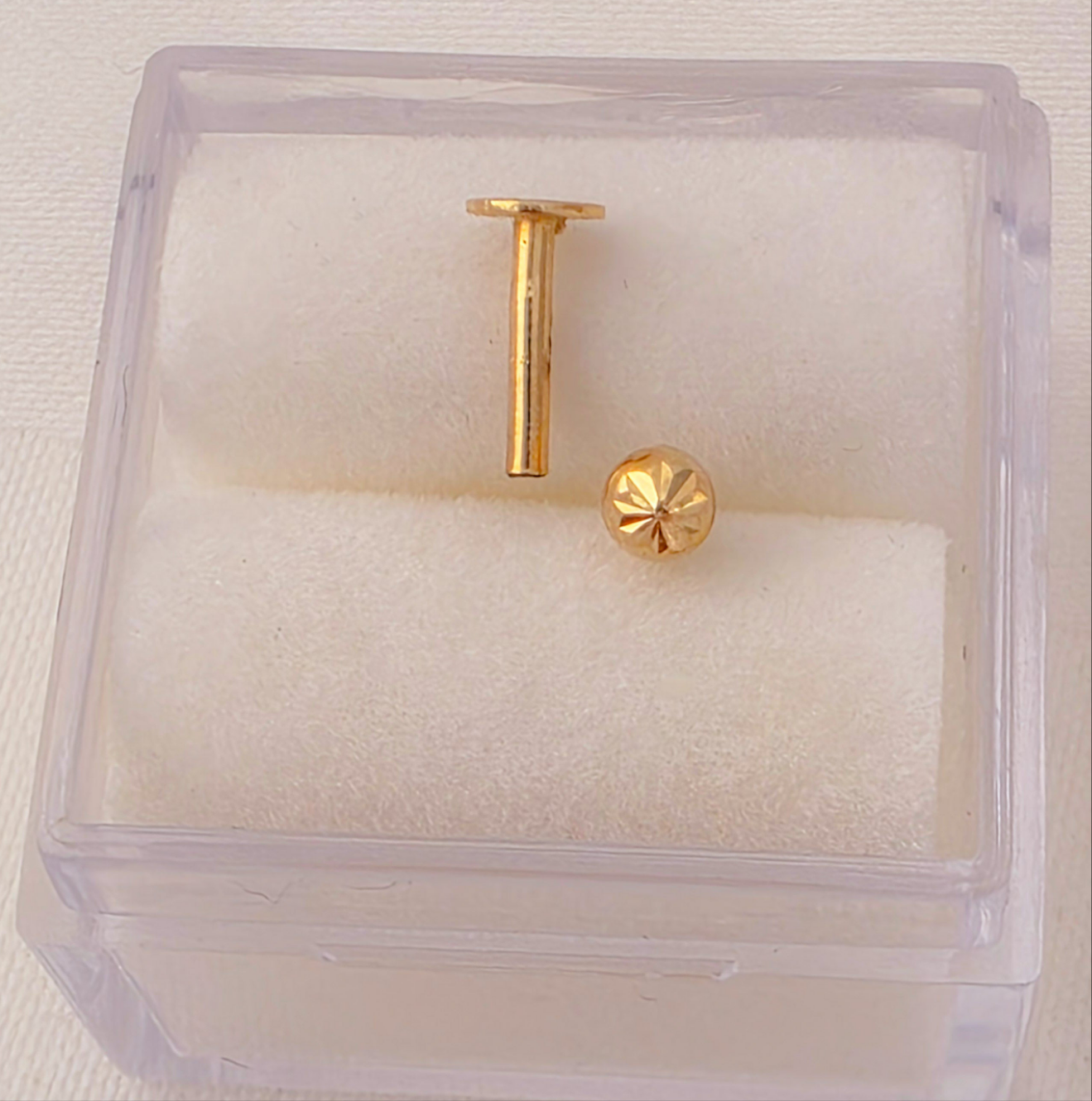 Piercing 14k gold, diamond cut ball cartilage