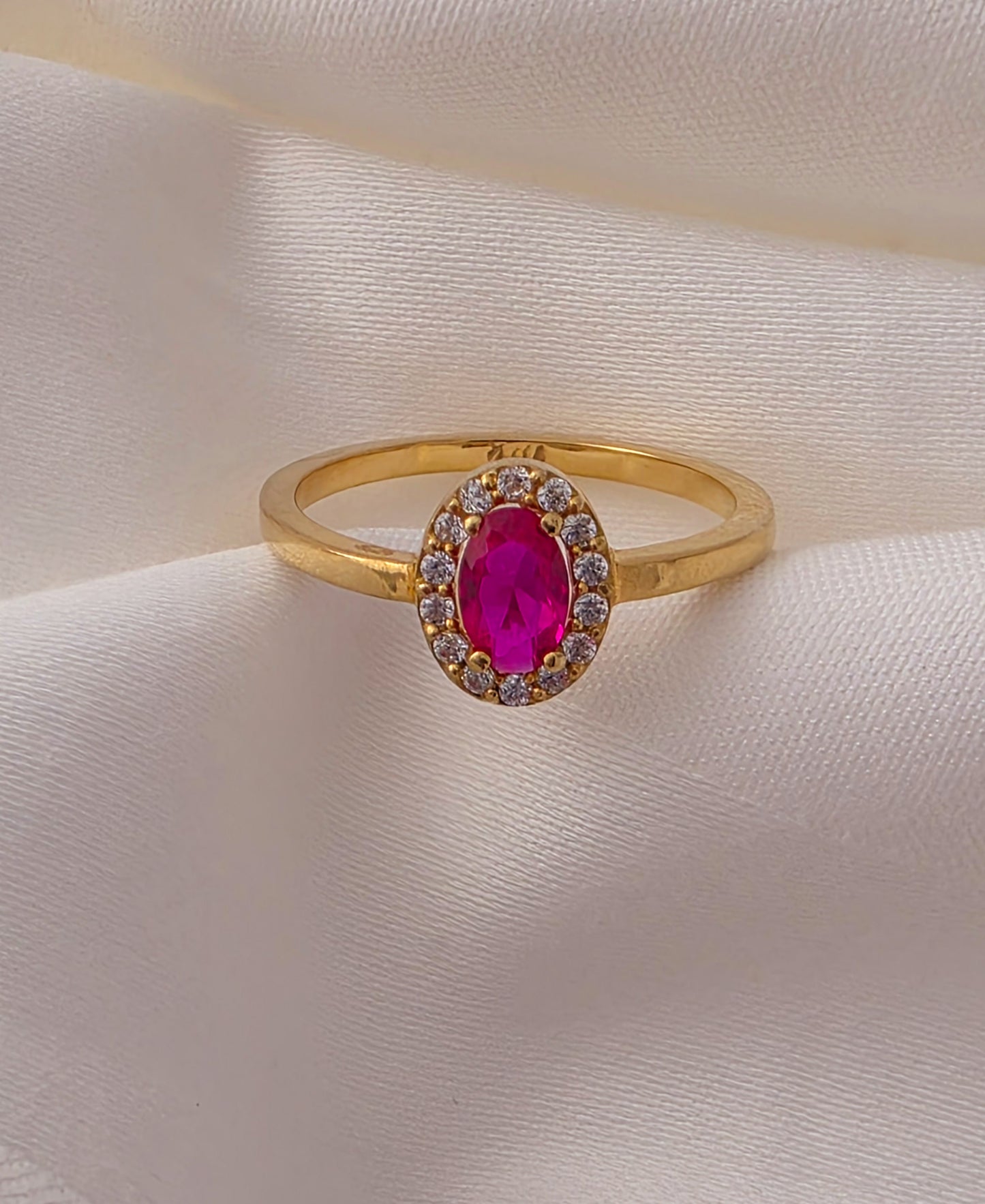 Ring with Pink Natural Stone and Crystal Stones.