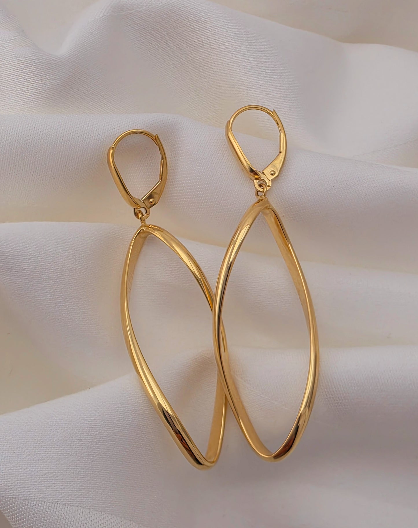 "14k Gold Teardrop Hoop Earrings