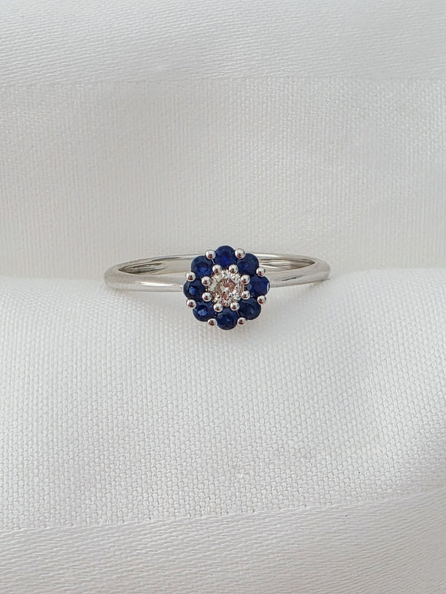 Sapphire and Diamond Flower Cluster Ring 18k gold white