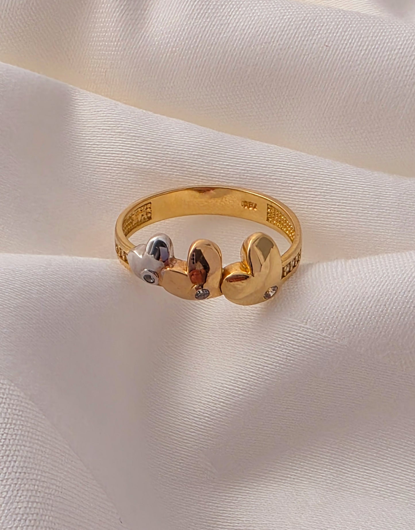 Triple Heart Gold Ring 3 tone.