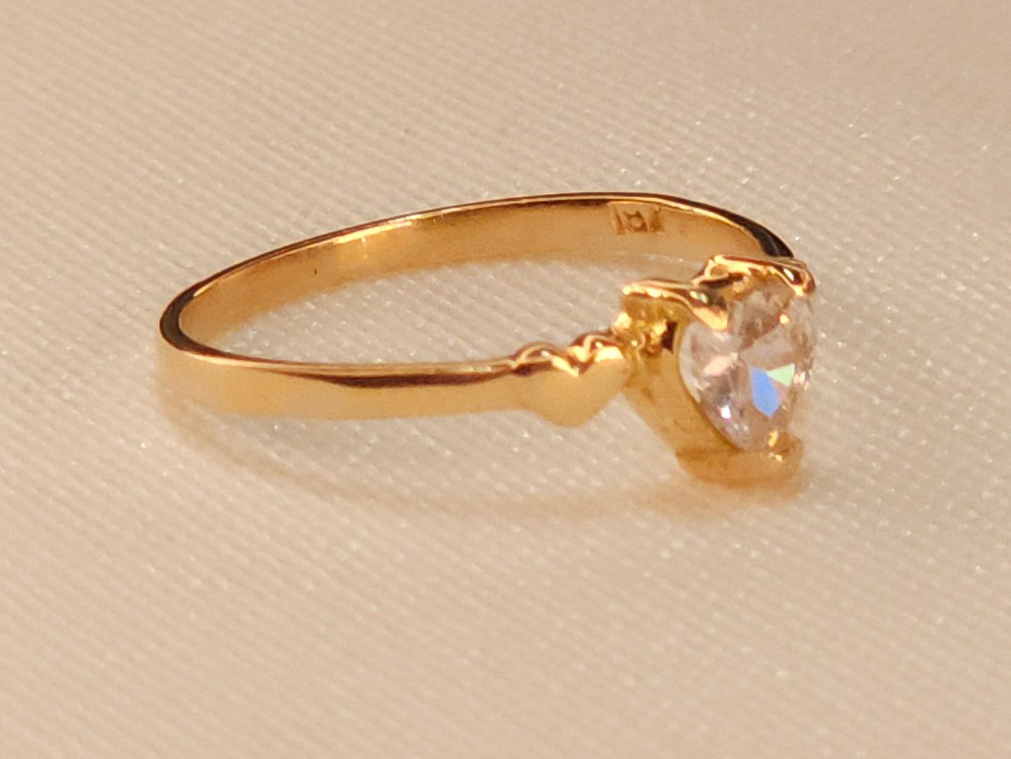 Heart Cristal Gold Ring.