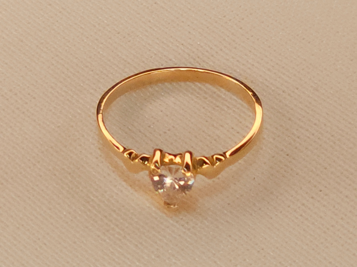 Heart Cristal Gold Ring.