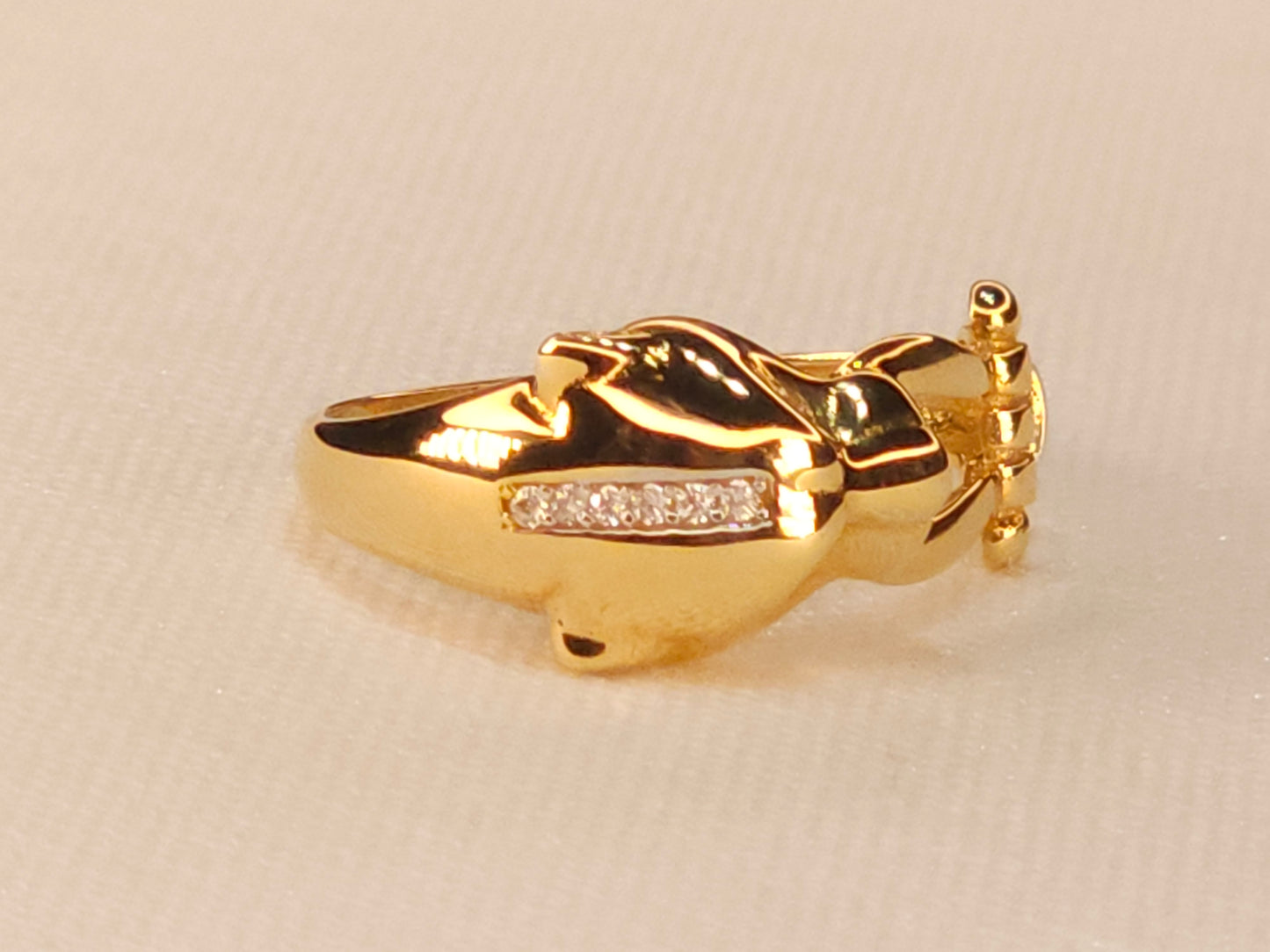 Gold Panther Ring with Crystals.