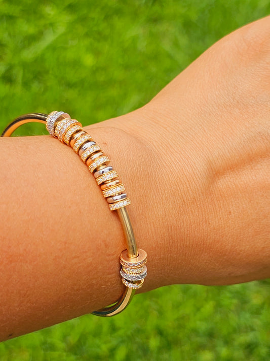 Bangle Bracelet with argollas