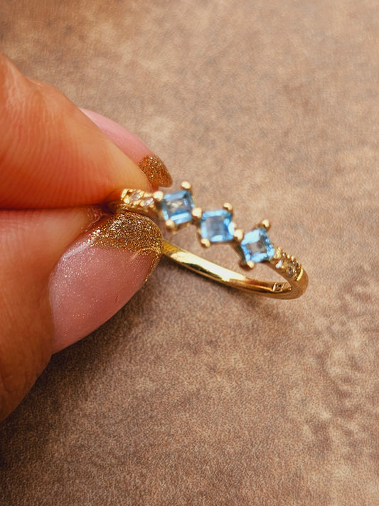 Swiss Blue Topaz with cristales ring