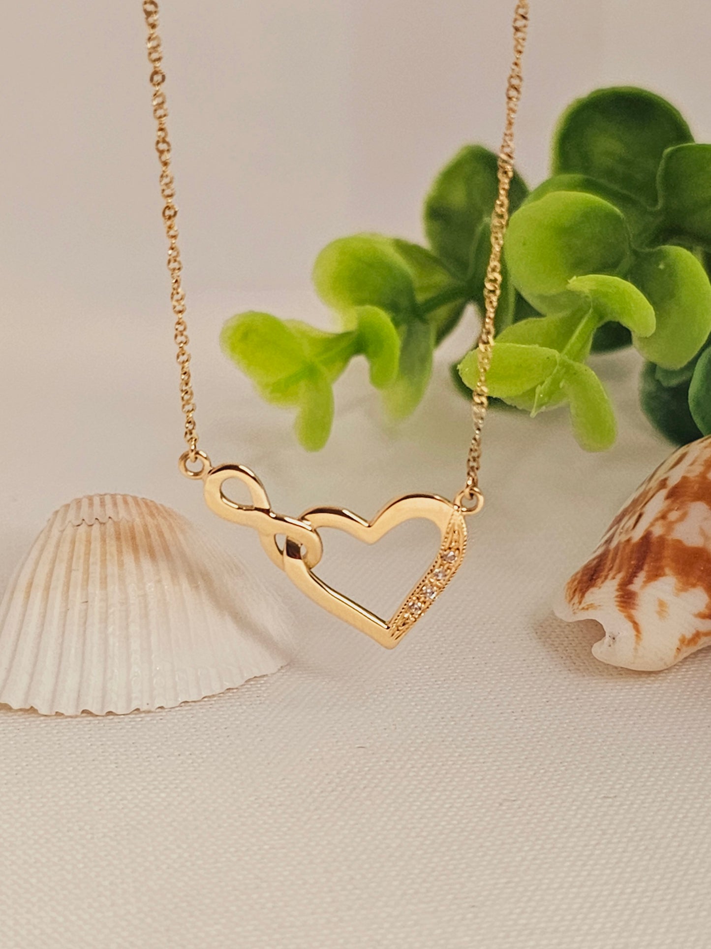 18k gold Infinit Love
