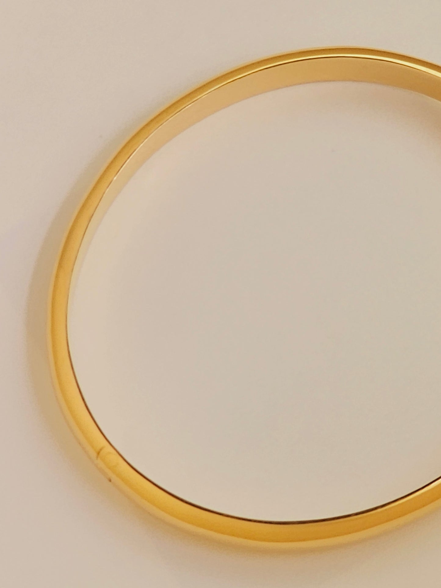 Oval Bangle Bracelet