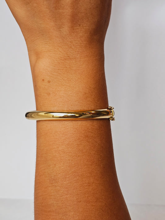 Oval Bangle Bracelet