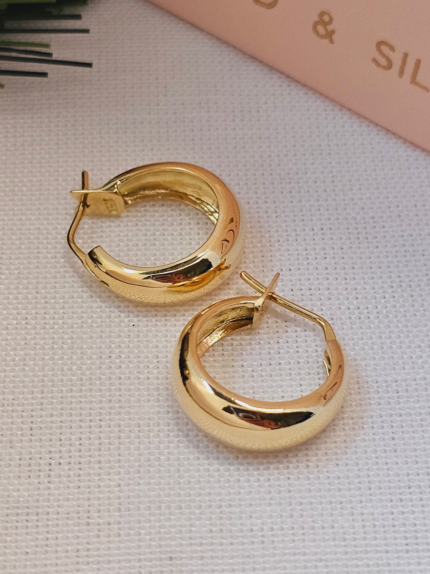 Argollas Modelo Canoa