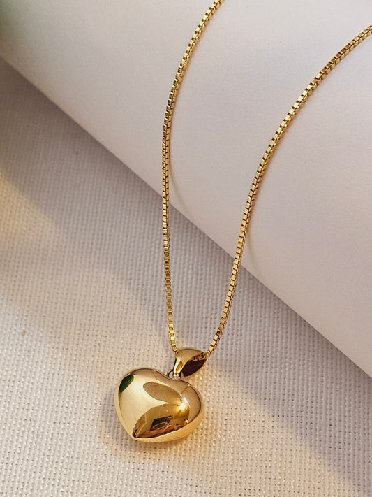 Chain with heart pendant in 18k gold 20"