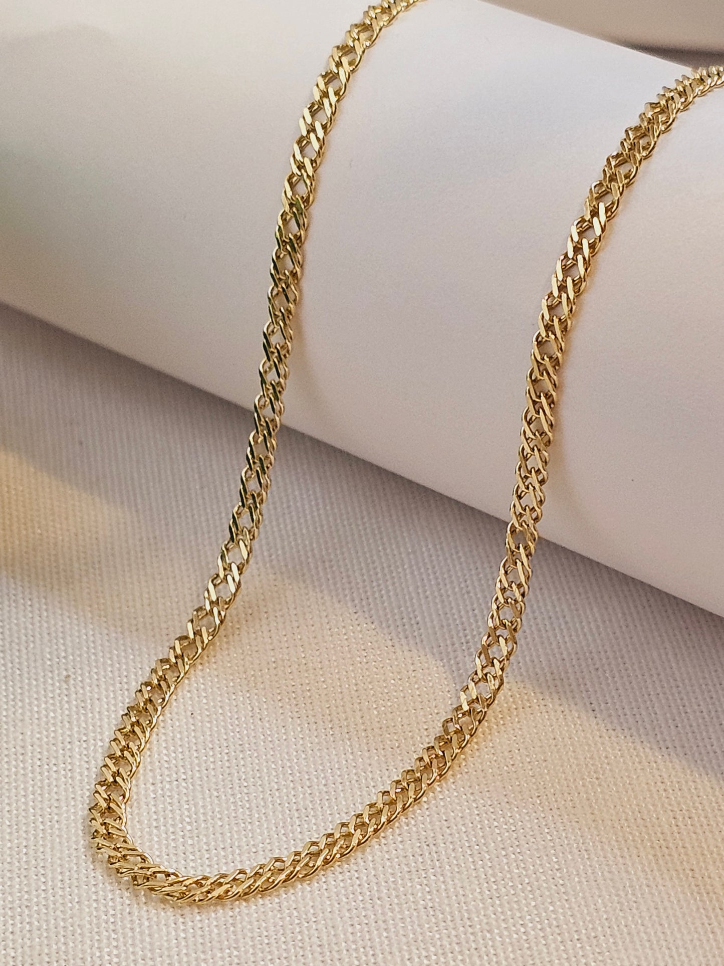 Choker Model Chain tejida gold solid 18k