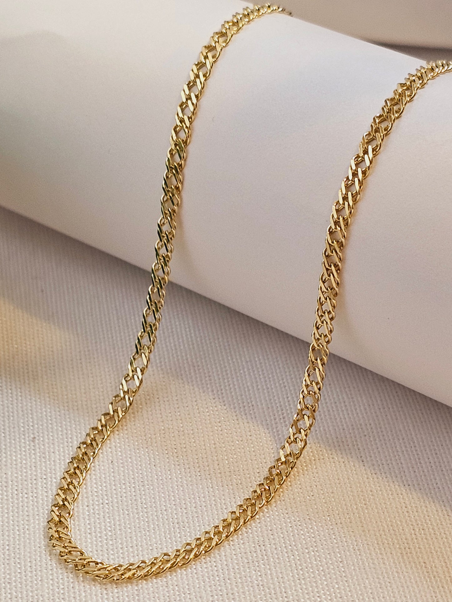 Choker Model Chain tejida gold solid 18k
