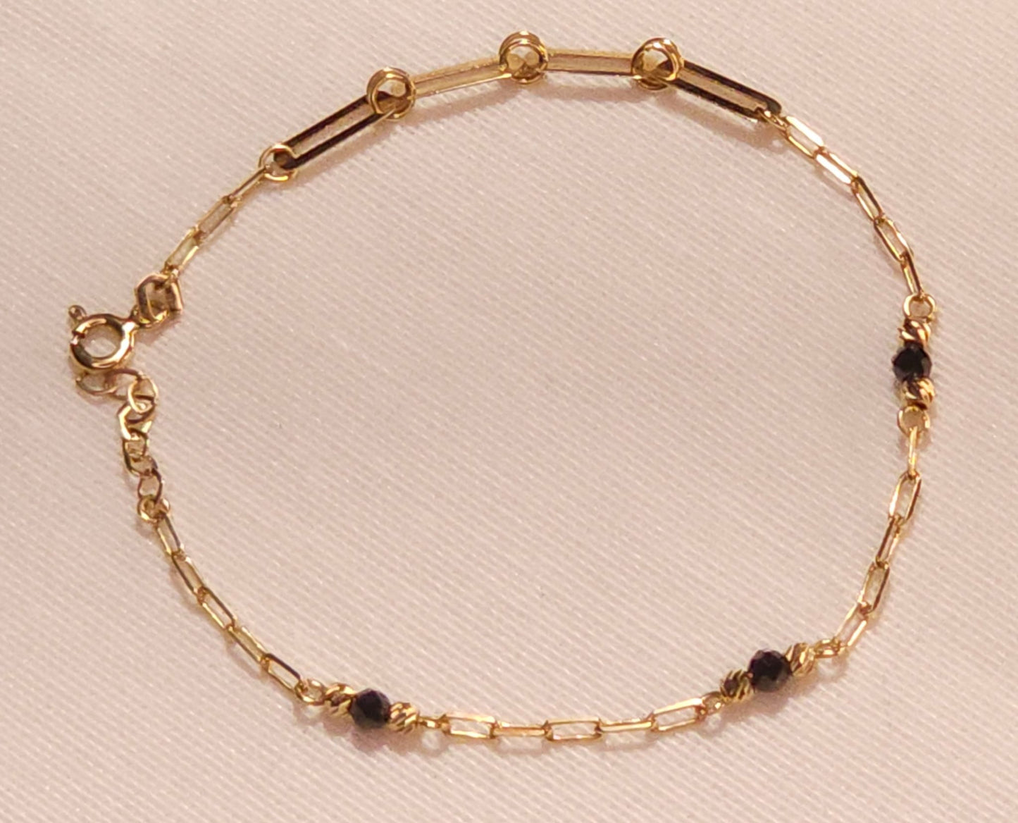 Bracelet Click con esferas.