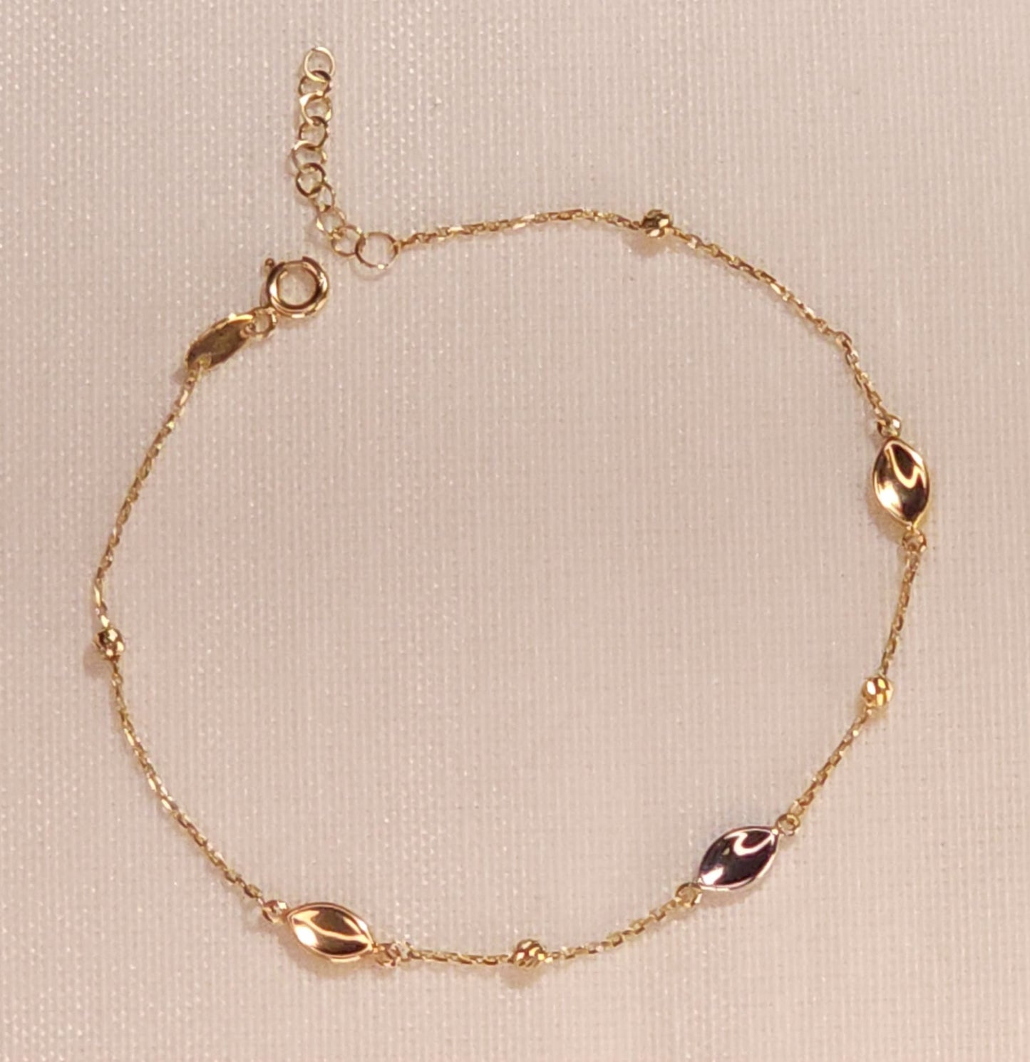 Bracelet Esferas Oro en 3 Colores.
