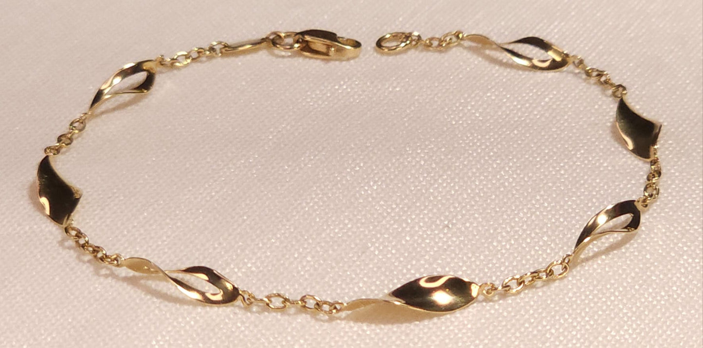 Bracelet con Hojuelas.