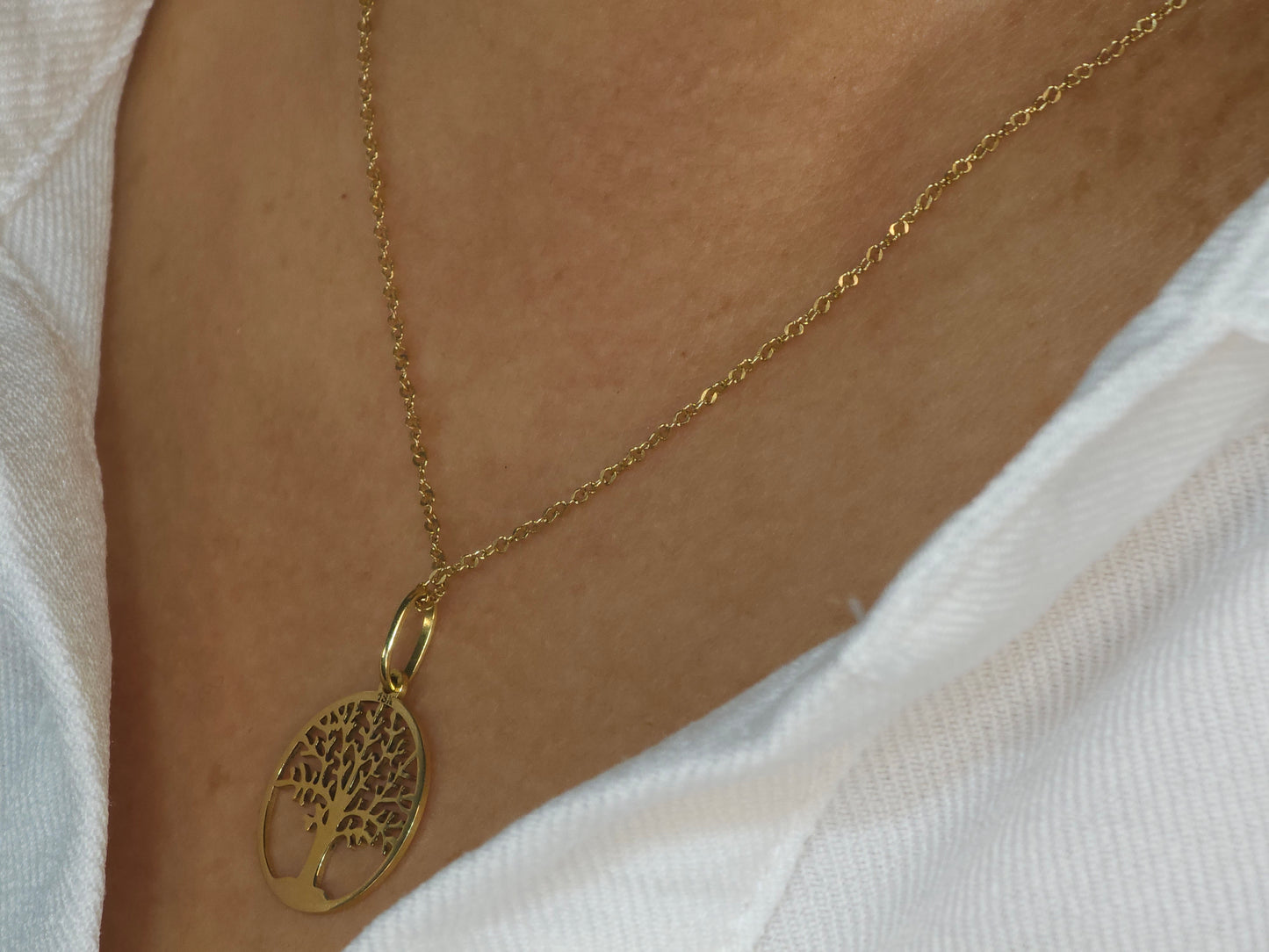 Necklace with Tree of Life pendant
