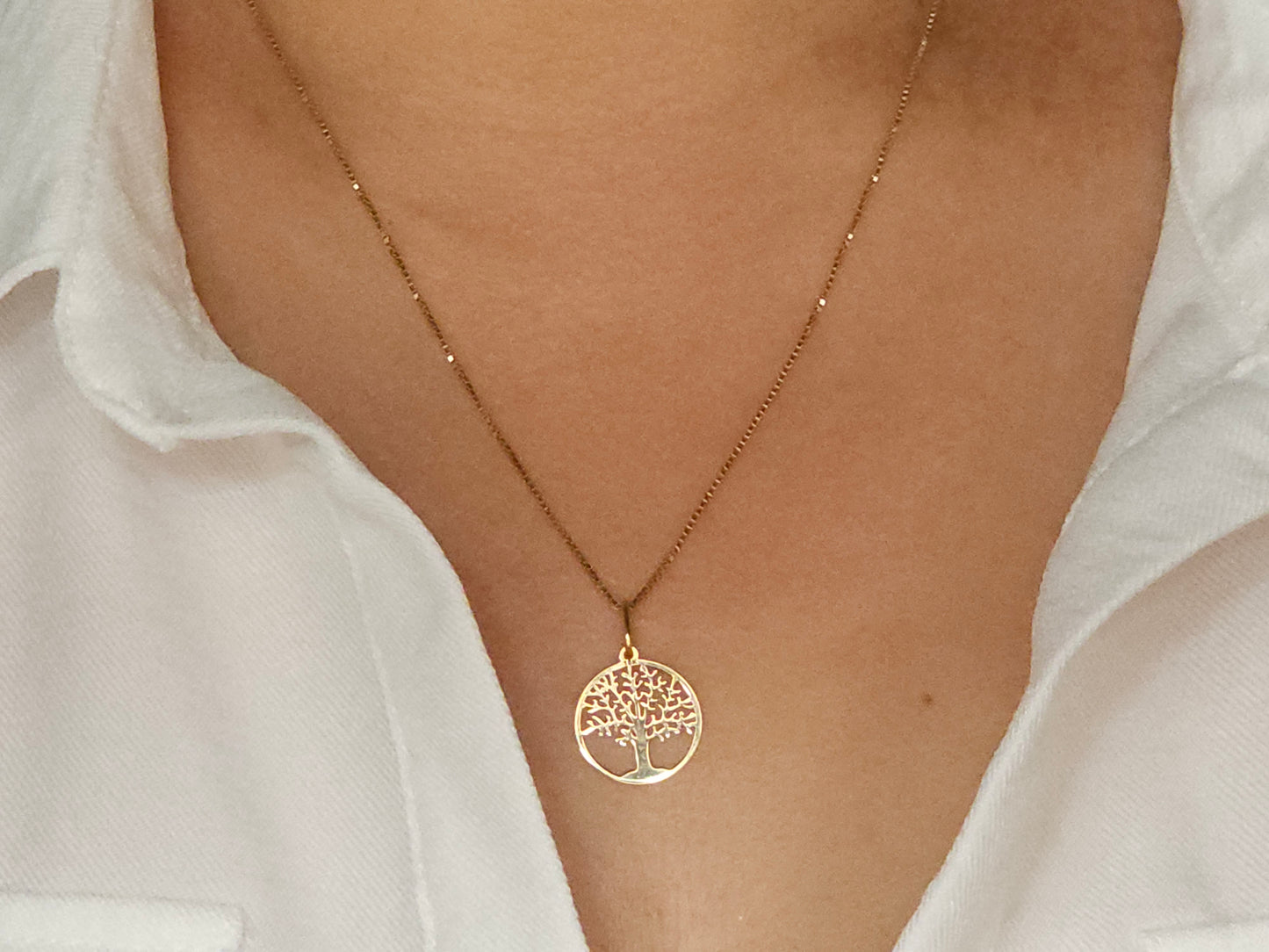 Veneciana Necklace with Tree of Life Pendant.