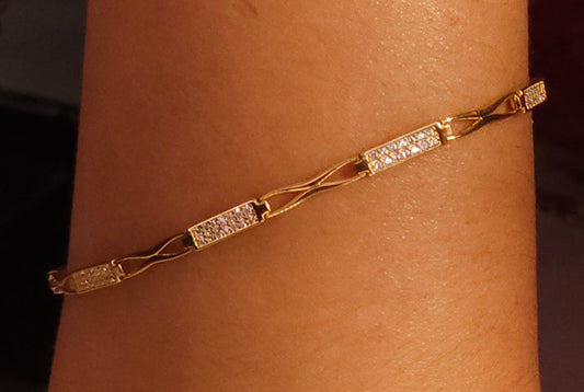 Bracelet Rectangular con cristales.