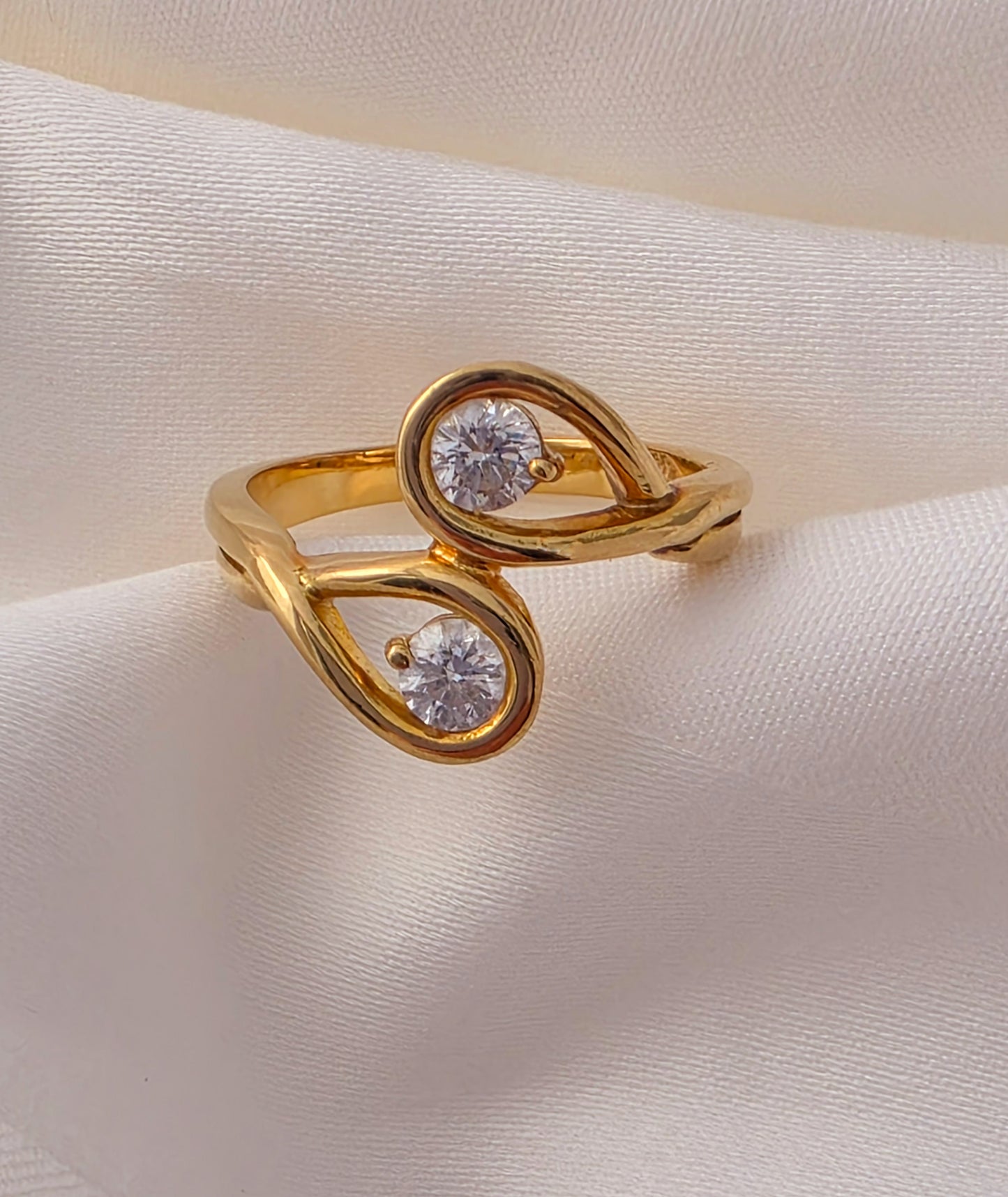 2 Drops Crystal Gold Ring.