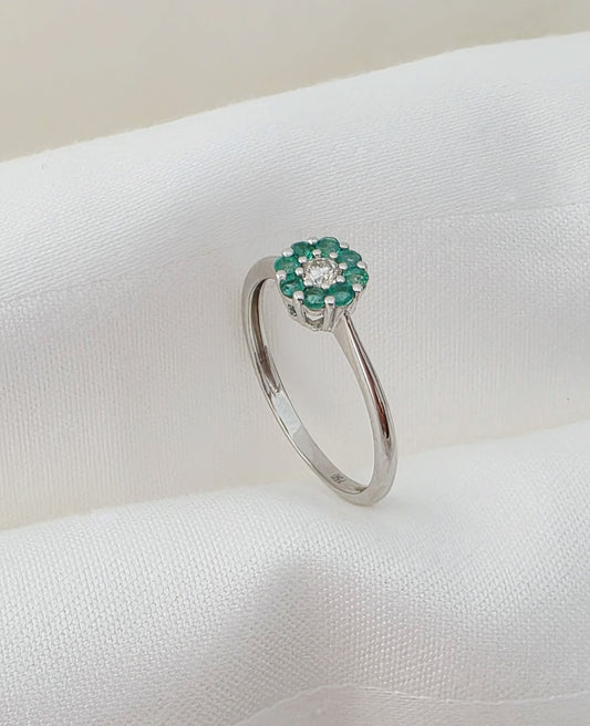 Emerald and Diamond Flower Ring 18k gold white