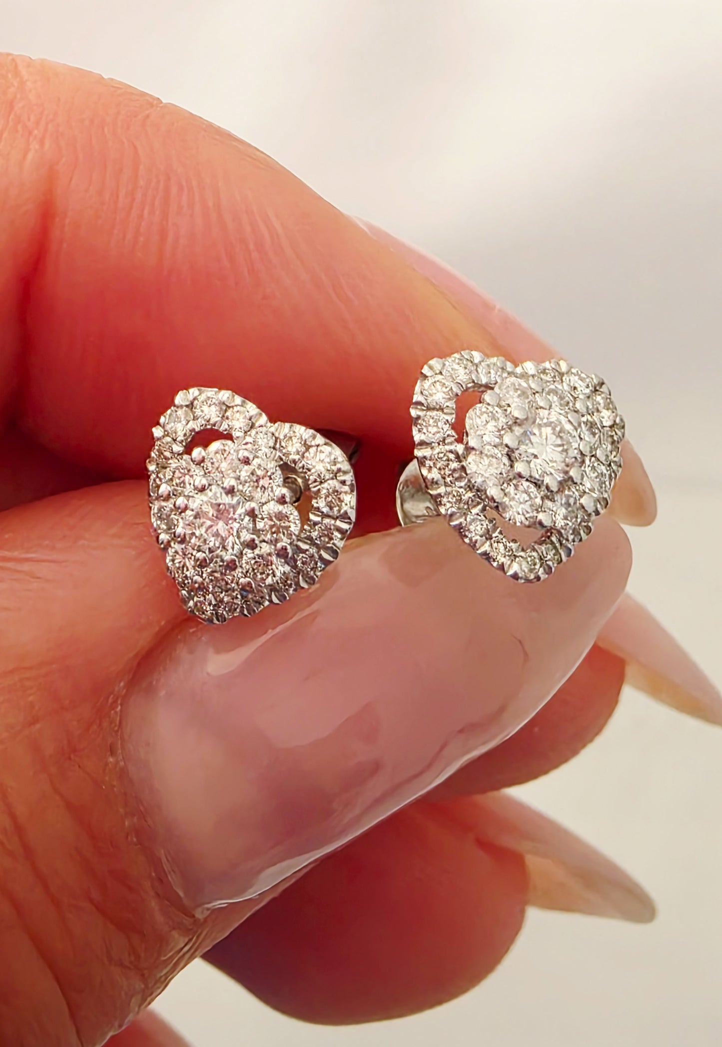 18k White Gold Diamond Heart Cluster Stud Earrings.